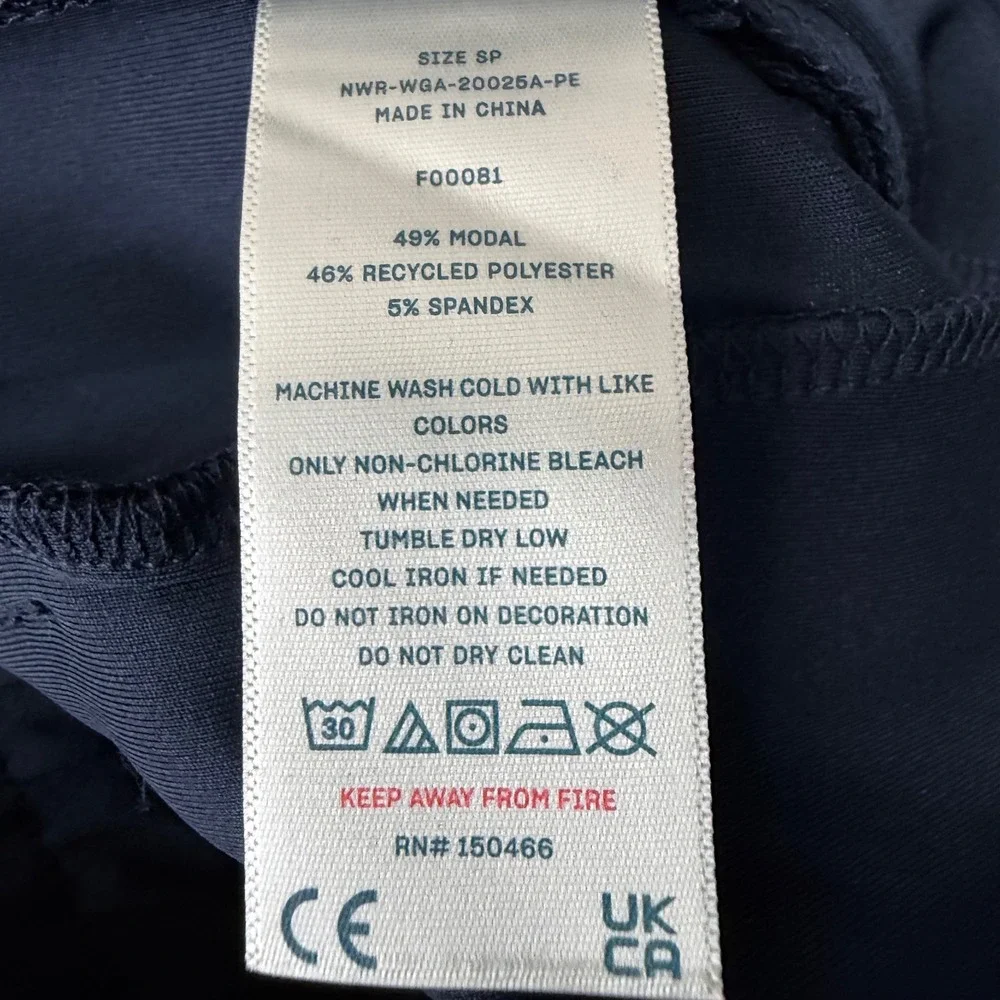 We Wander Performaluxe Pintuck Straight Pant Women Size SP Navy NWT - Picture 6 of 6